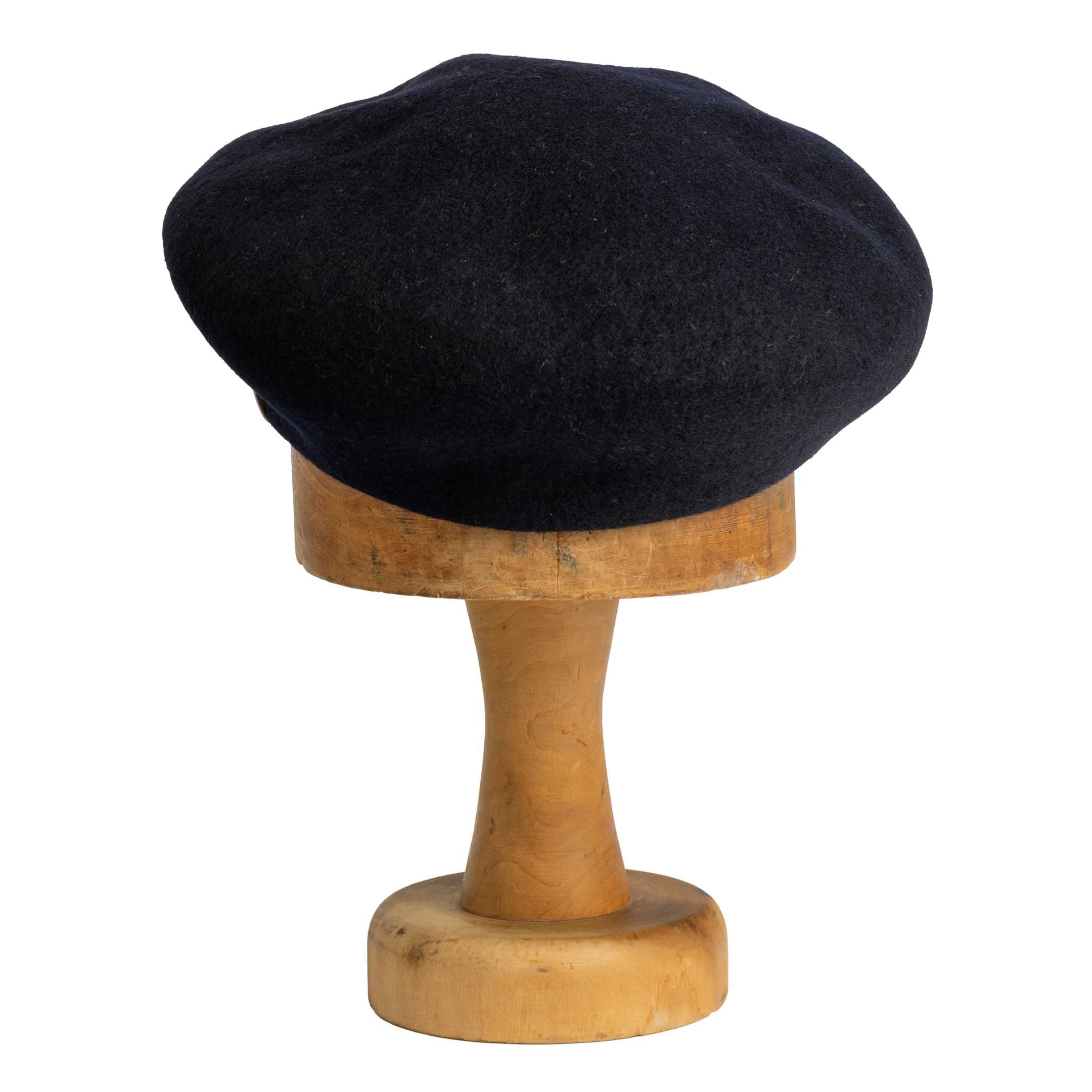 H.W. Dog Basic Beret Navy - Image 2
