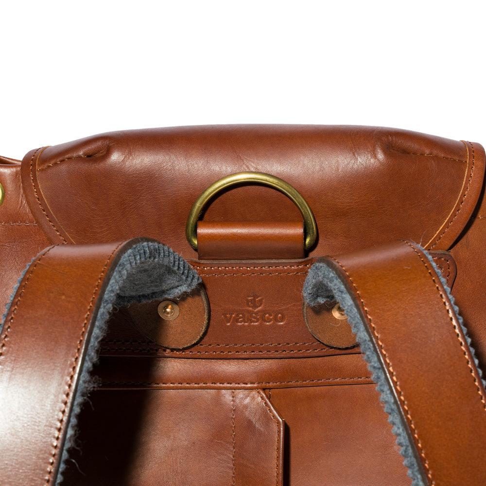 Vasco Leather Army Rucksack Camel - Image 4